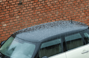 Débosseler le toit d'une voiture ? Découvrez le guide complet sur ce  débosselage si particulier - Débosseleur Carrosserie